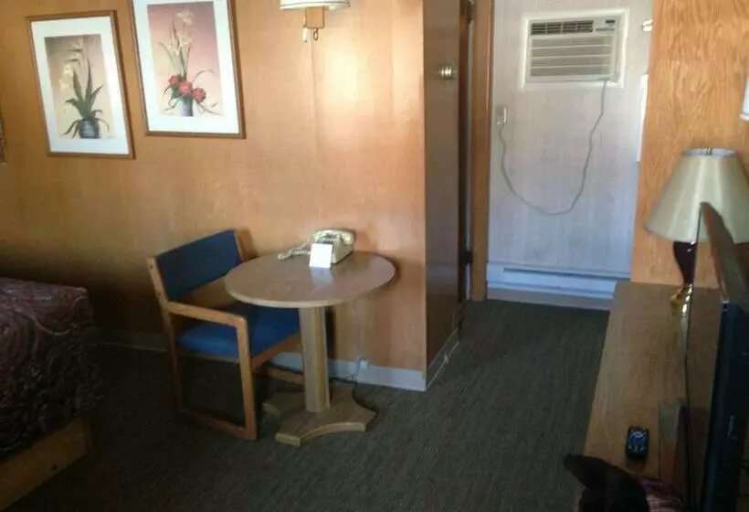 デラックスルーム, Jamestown Motel