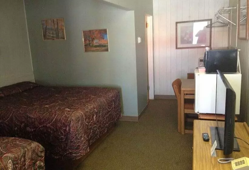 ２ダブルベッドのスタンダードルーム, Jamestown Motel