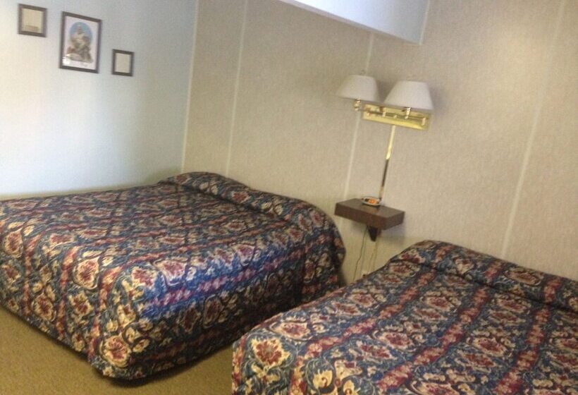 غرفه قياسيه سريرين مزدوجين, Jamestown Motel