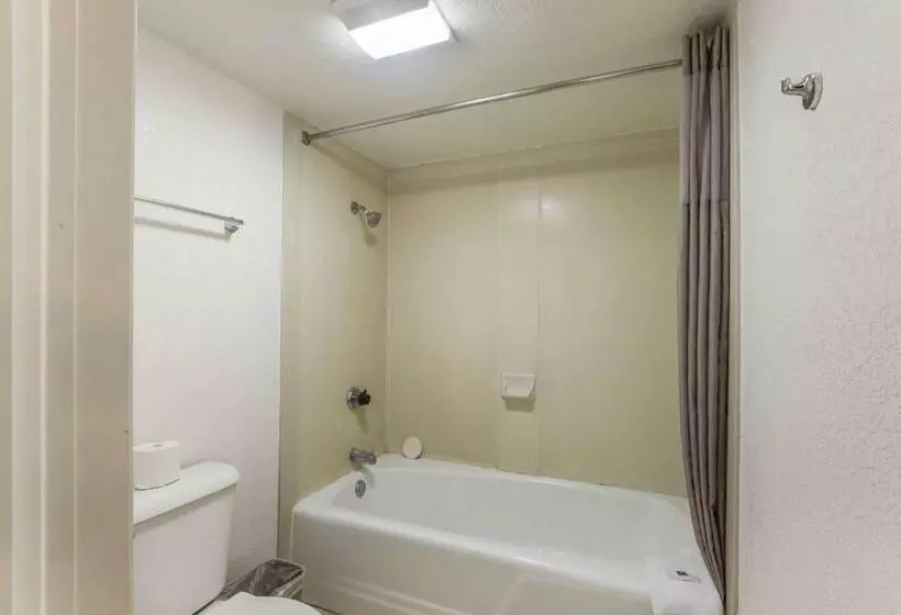 スタンダード４人部屋, Motel 6 Hemet
