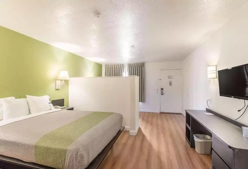 身障者適用スタンダードルーム, Motel 6 Hemet