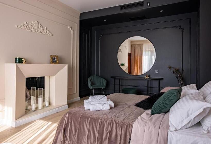 Standard Room, Resto Park традиція