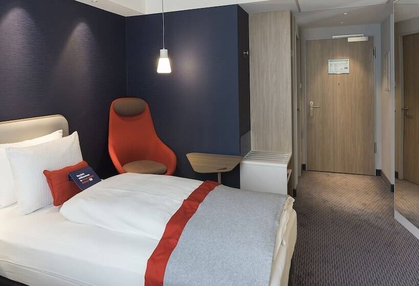 标准间带双人床, Holiday Inn Express Heilbronn, An Ihg