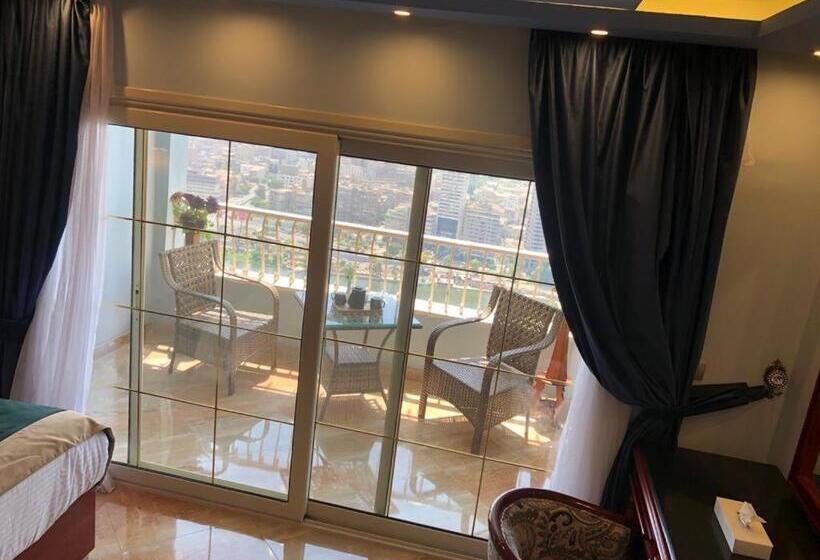 Deluxe room with river view, Holiday Nile Cairo