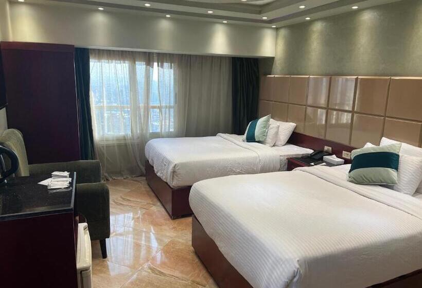 اتاق سوپریور با چشم‌انداز شهر, Holiday Nile Cairo