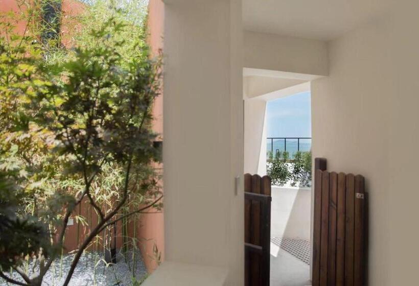 Family Suite, Moya Homestay  Qingdao Laoshan Scenic Area Yangkou Store