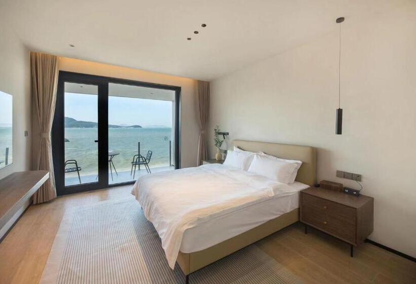 Люкс Кровать Кинг, Moya Homestay  Qingdao Laoshan Scenic Area Yangkou Store