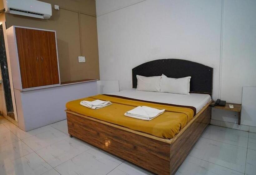 סוויטה, Shree Residency Nagaon