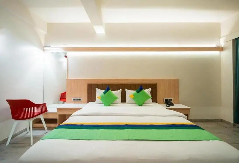 デラックスルーム, Treebo Sai Rekha Inn