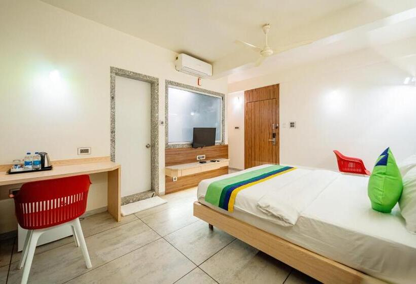 غرفة ديلوكس, Treebo Sai Rekha Inn