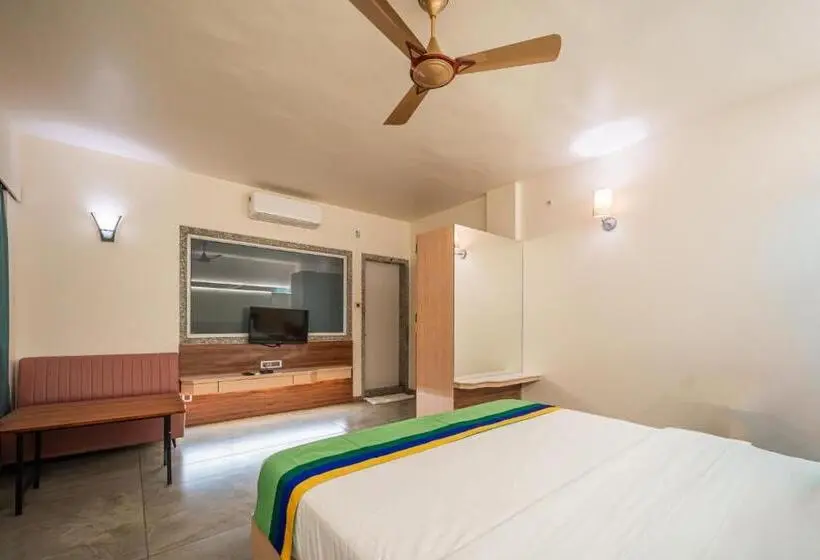 スーペリアールーム, Treebo Sai Rekha Inn