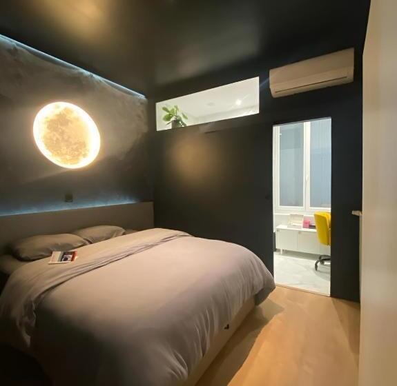 Апартаменты 1 Спальня с Балконом, L Appart Hôtel 23ème Avenue   Spa Privatif   Love Room   Appartements à Thèmes