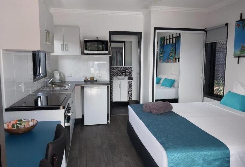 استودیوی لوکس, The Dugongs  Rest