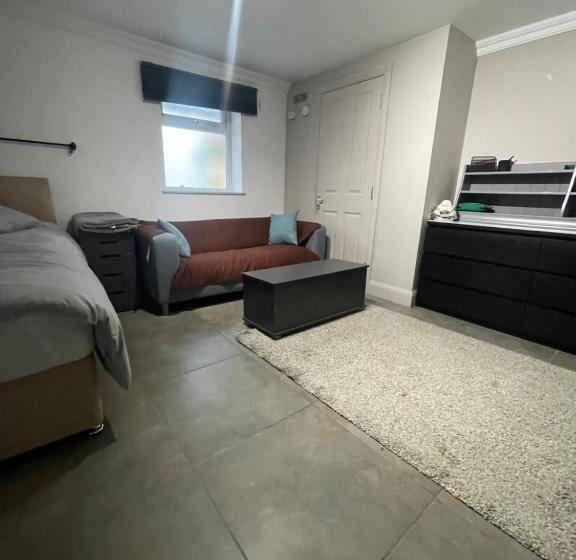 Семейное Студио, 50a Green Lane