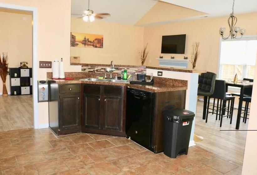 غرفة ديلوكس, Desert Dream Haven