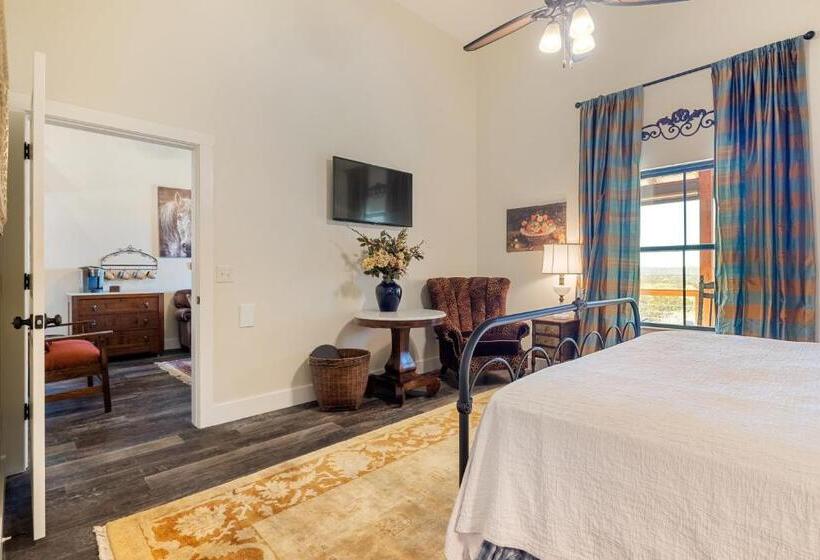 Люкс с Балконом, Inn At Sunset Mill Ranch