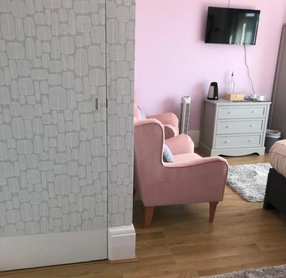 חדר סופריור, The Drey