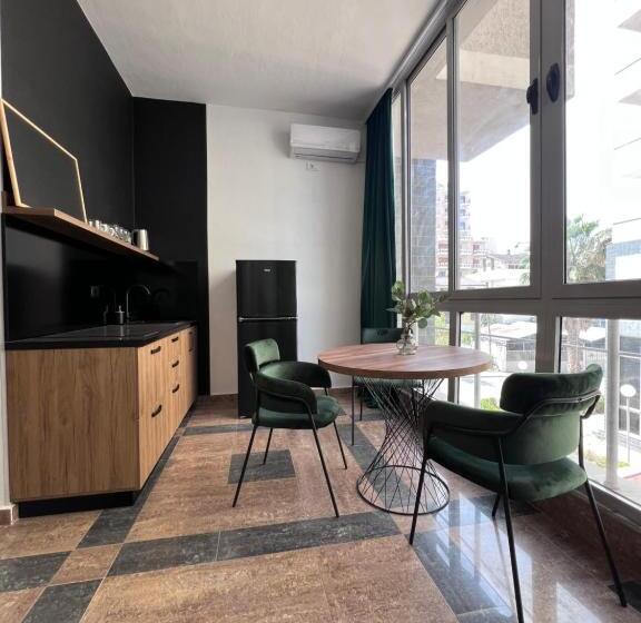 חדר דלוקס לשלושה, Cactus Apartments