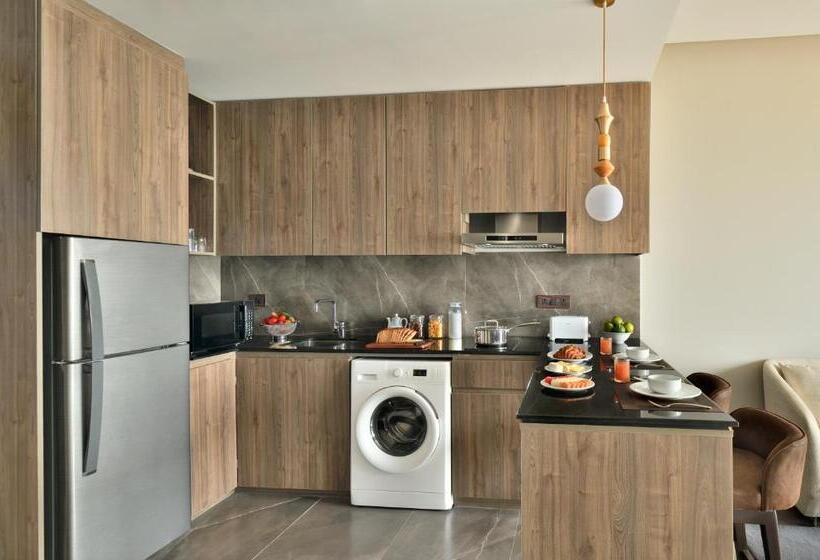 اتاق اجرایی, Citadines Paras Square Gurugram