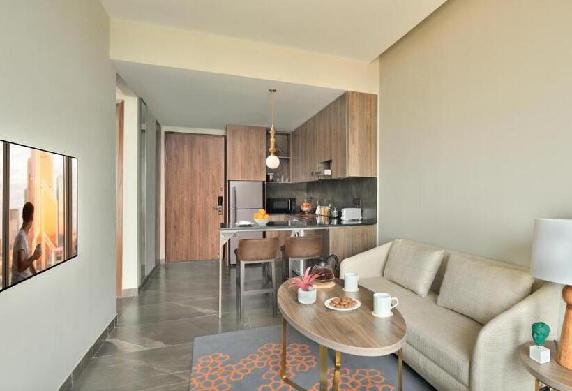 Executive Kamer, Citadines Paras Square Gurugram