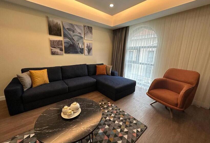 شقة غرفة واحدة, Hilloria Residence