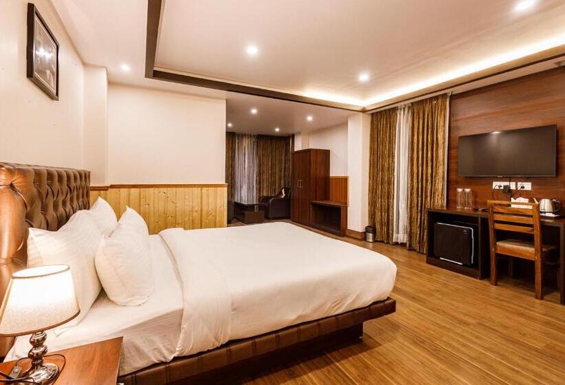 디럭스 룸 킹사이즈 침대, Lha Yul Nearby Mg Road Gangtok