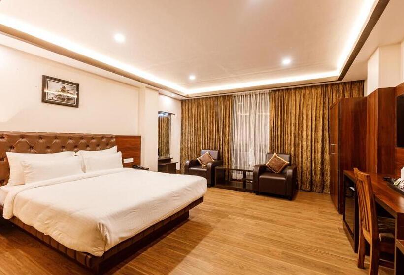 キングサイズベッドのスーペリアルーム, Lha Yul Nearby Mg Road Gangtok