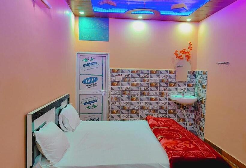 Трехместный Номер Базовый, Ayodhya Residency 5 Min Walking From Ram Janmabhoomi
