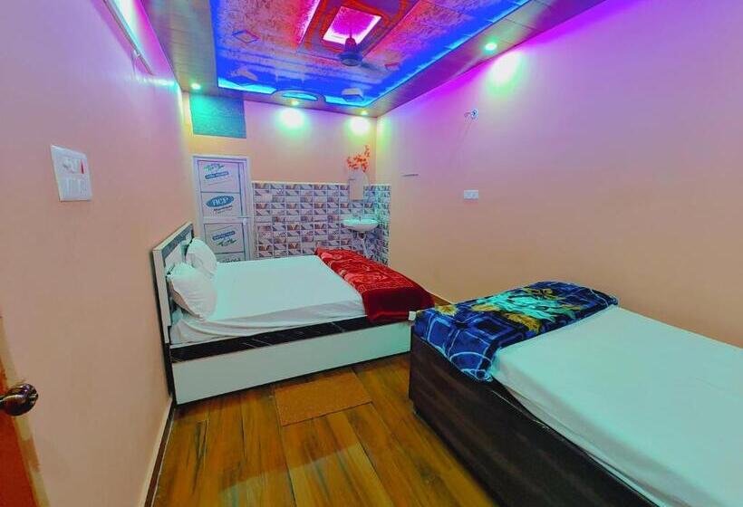 ベーシックトリプルルーム, Ayodhya Residency 5 Min Walking From Ram Janmabhoomi