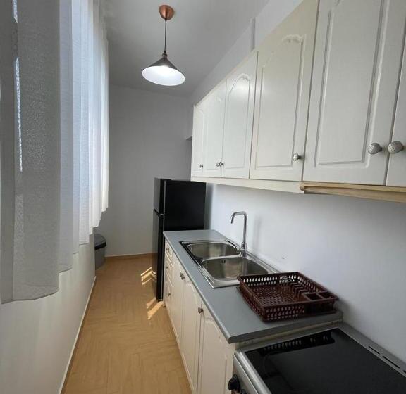 سوییت خانوادگی, Eks