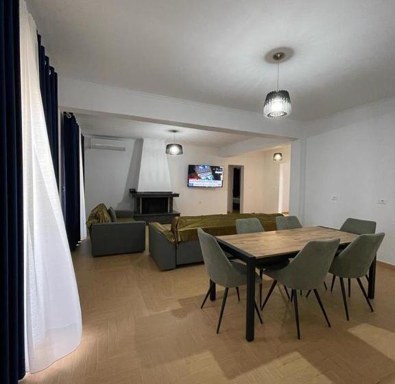 سوییت خانوادگی, Eks