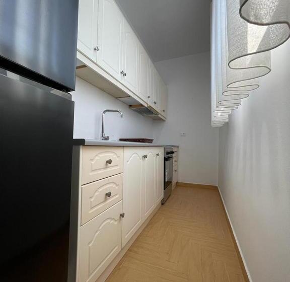 سوییت خانوادگی, Eks