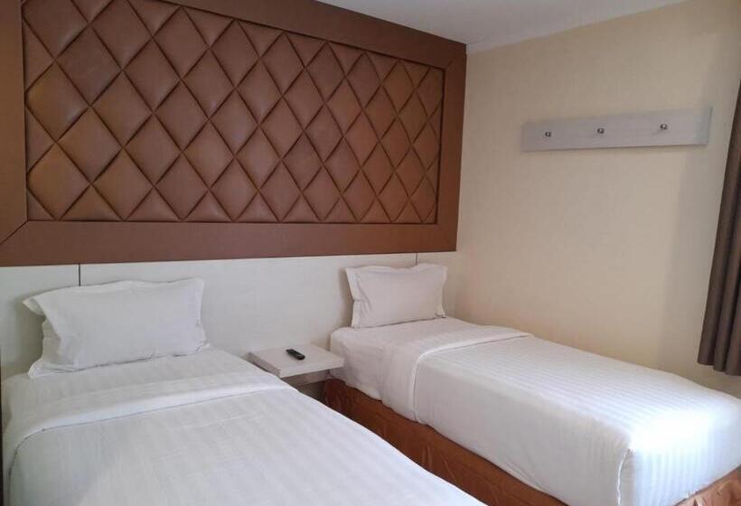 Superior Oda, Jakarta City