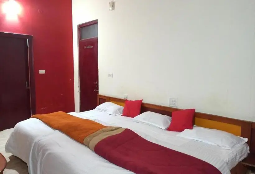 Deluxe Kolmen Hengen Huone, Plaza