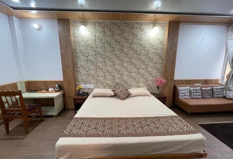 带大床的标准间, Plaza