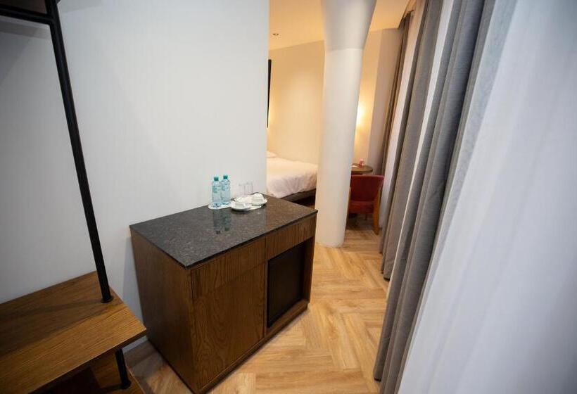 수피리어 룸, Kent Hotel Domenig