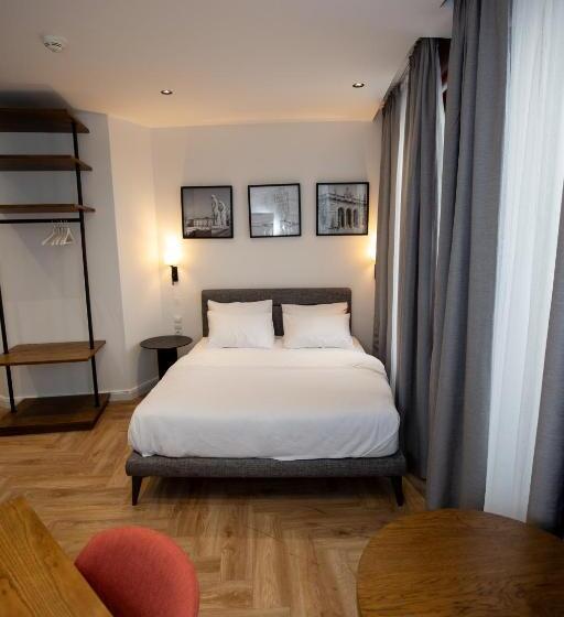 디럭스 룸, Kent Hotel Domenig