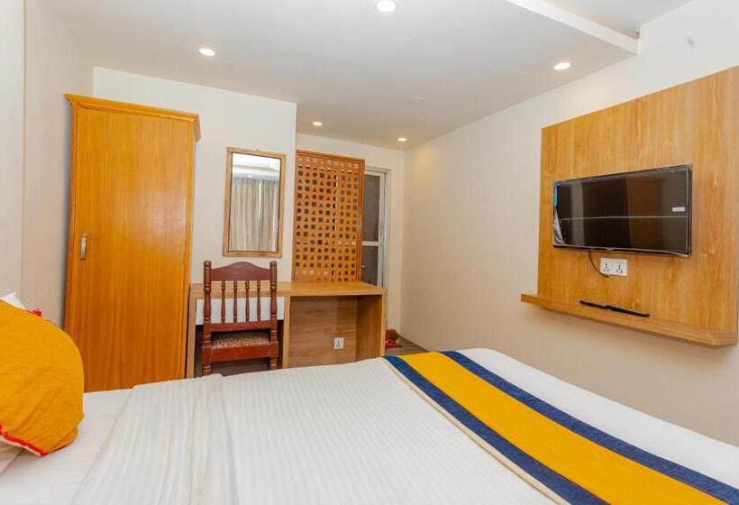 اتاق کلاسیک سه تخته, Oyo 803 Hotel Asha