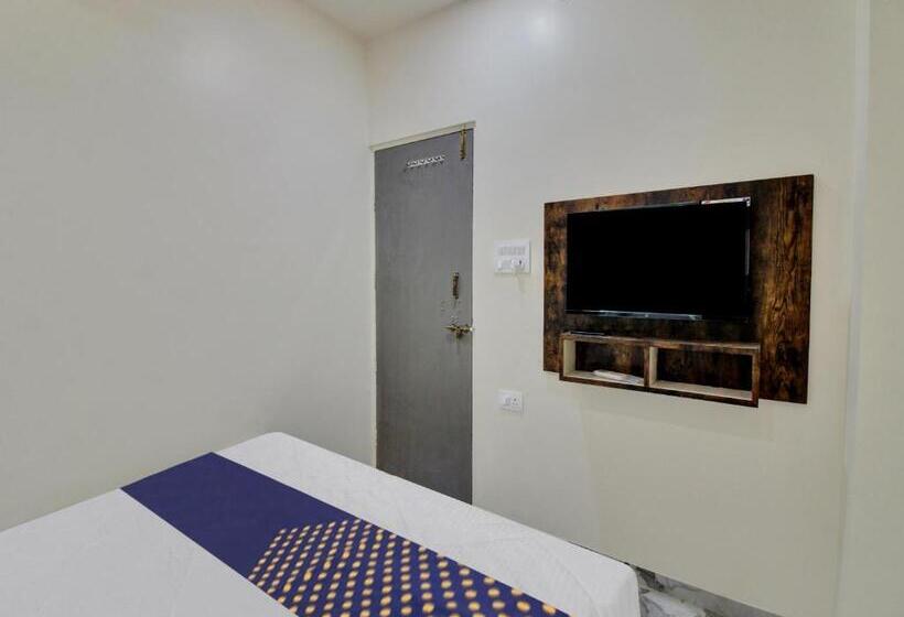 Трехместный Номер Классика, Oyo Hotel Raj Inn