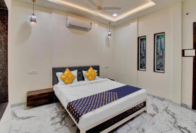 Трехместный Номер Классика, Oyo Hotel Raj Inn