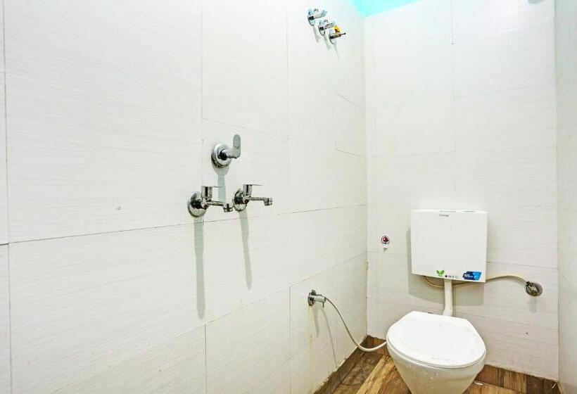 Трехместный Номер Классика, Oyo Hotel The Paradise Inn