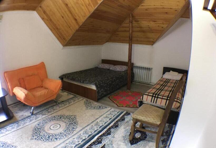 اتاق استاندارد چهار تخته, жайсан