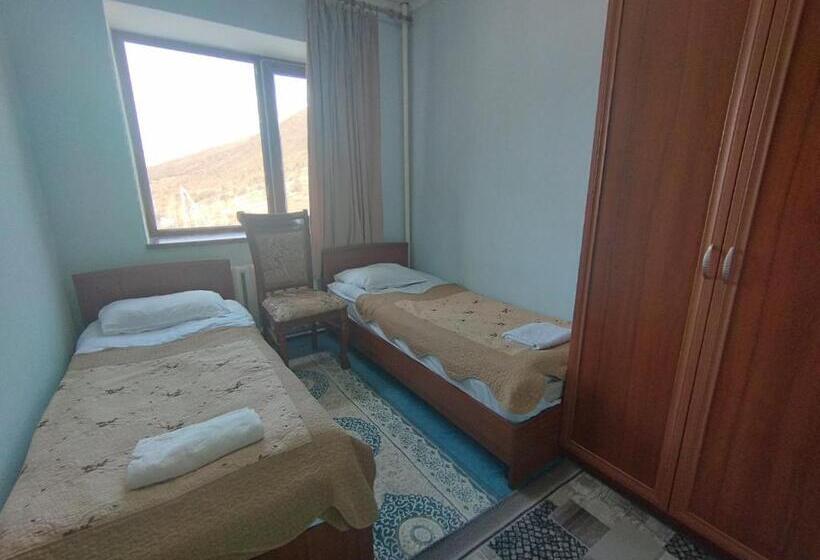 اتاق استاندارد با چشم‌انداز, жайсан