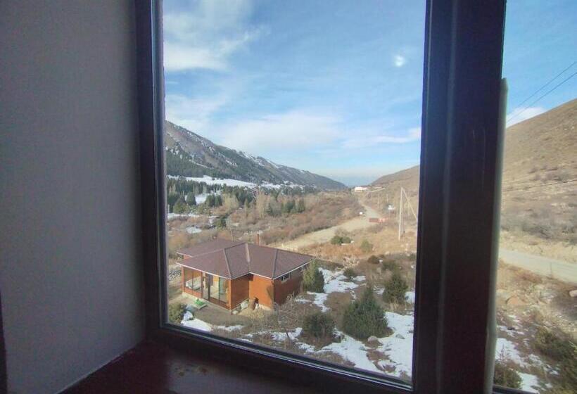 اتاق استاندارد با چشم‌انداز, жайсан