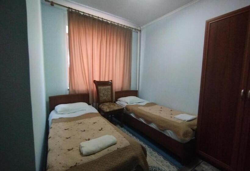 اتاق استاندارد با چشم‌انداز, жайсан