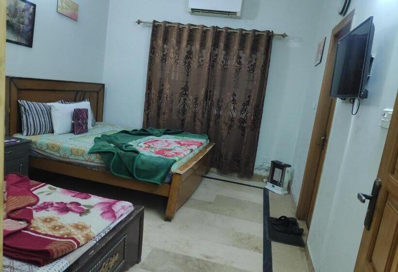 اتاق خانوادگی, New Luxury Guesthouse