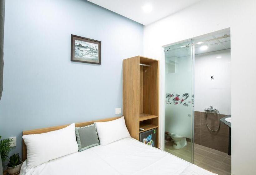 اتاق استاندارد با بالکن, 5.t Hostel