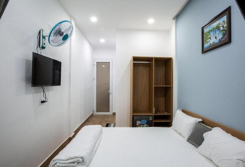 اتاق استاندارد با بالکن, 5.t Hostel