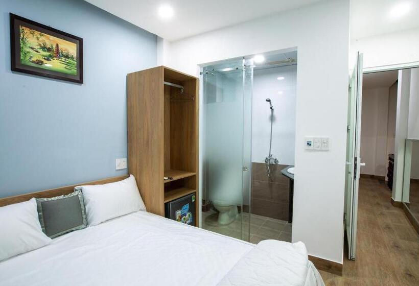 اتاق استاندارد با بالکن, 5.t Hostel