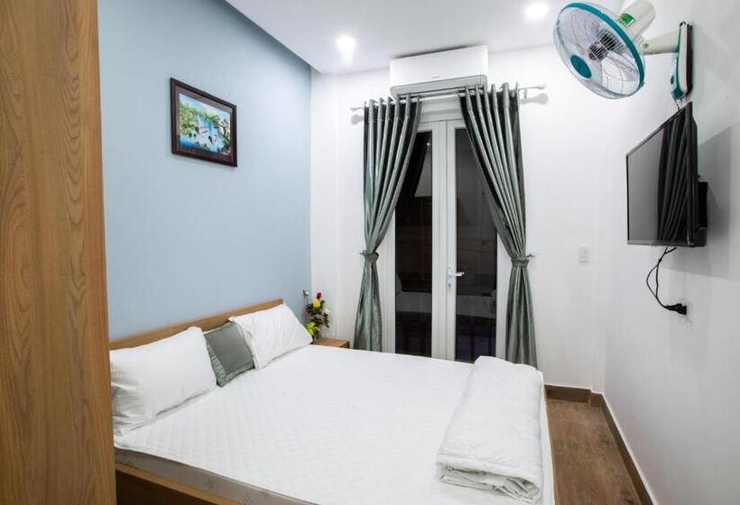 اتاق استاندارد با بالکن, 5.t Hostel